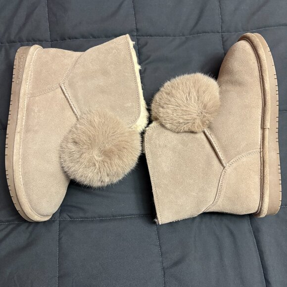 BearPaw "Liv" Suede Pom-Pom Boot w/Rain Repellent - Size: 7.5 - Almost New - Picture 3 of 16